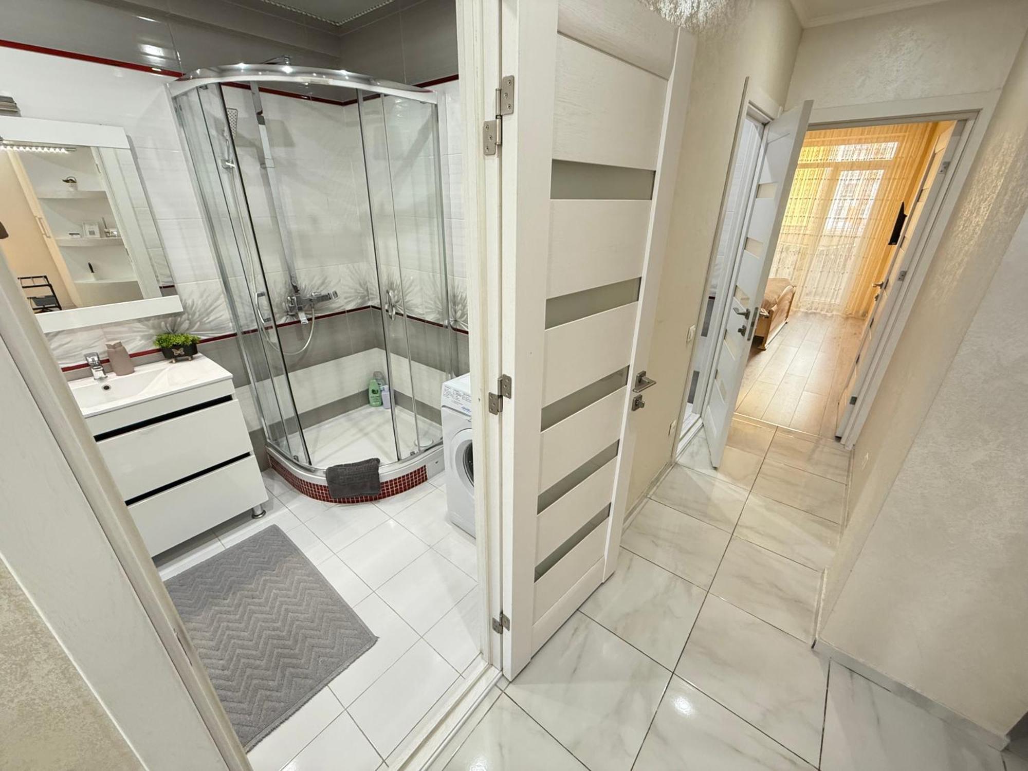 צ'יסינאו Cozy Two Bedroom Large Apartment מראה חיצוני תמונה