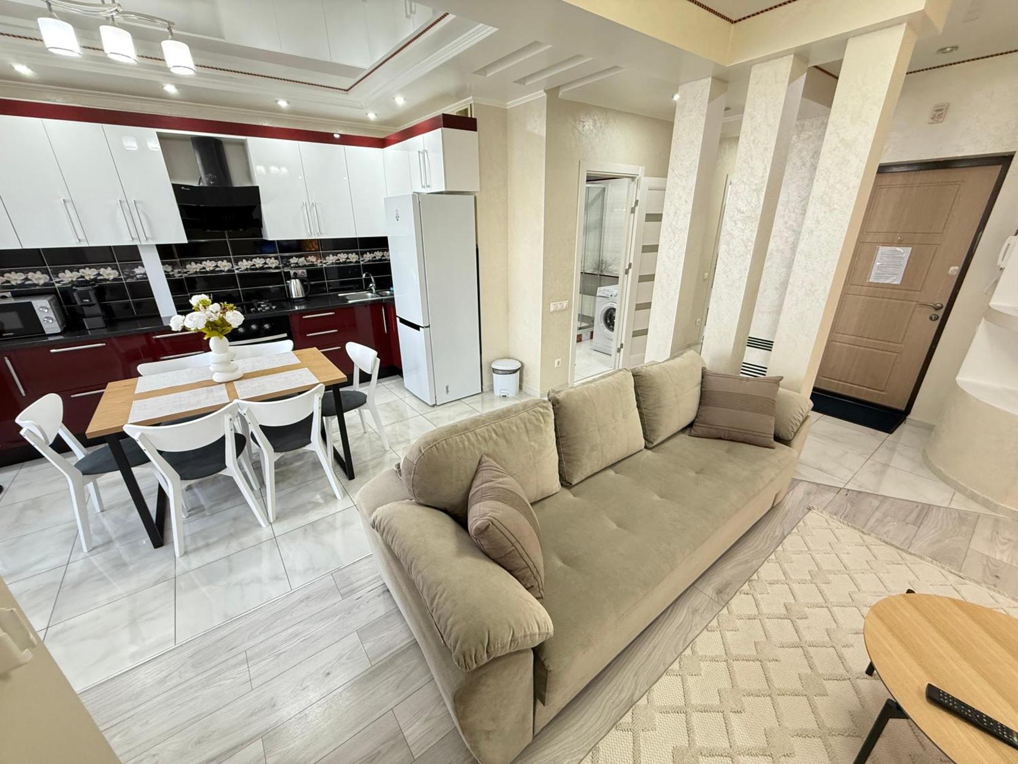 צ'יסינאו Cozy Two Bedroom Large Apartment מראה חיצוני תמונה